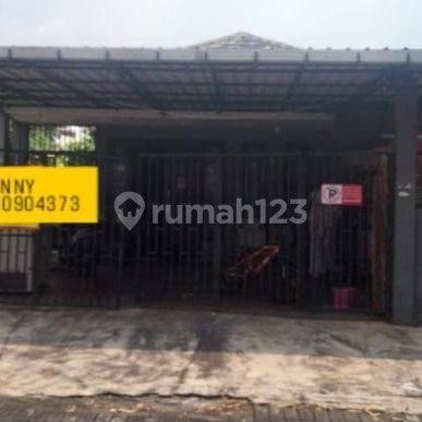 Rumah Tengah Kota Strategis Siap Huni di Wonodri