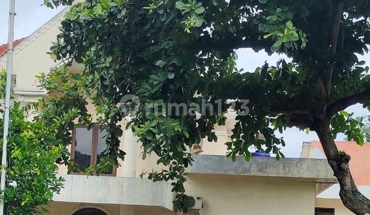 Beautiful and Ready-to-Occupy House for Sale in Tembalang 1
