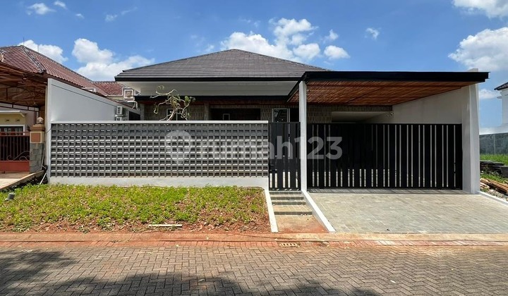 Rumah Cluster Eksklusif Full Furnished di Puri Arga Golf 1