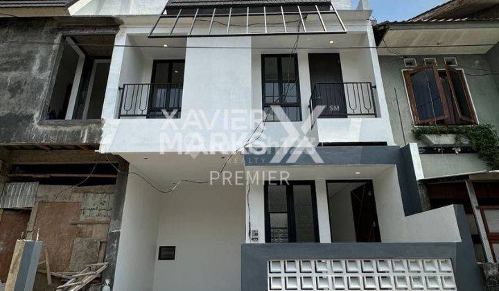 Rumah Gaya Modern Di Jl. Ikan Cakalang, Blimbing Malang Dn1278  1