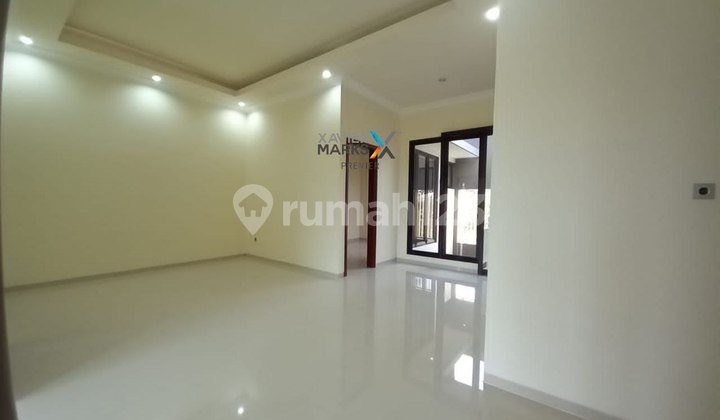 Modern Design House Location in Cluster Valley The Araya Malang 2