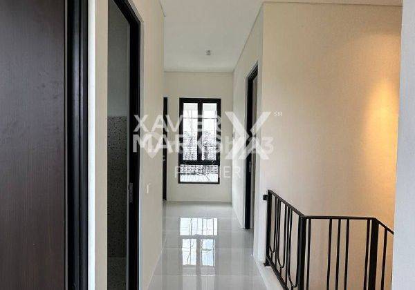 Rumah Gaya Modern Di Jl. Ikan Cakalang, Blimbing Malang Dn1278  2