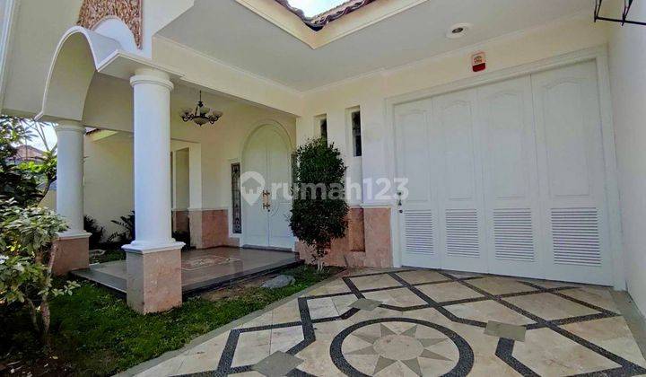 Rumah Mewah Sangat Terawat Full Furnish di Cluster Golf Kota Araya Malang Dn530  2