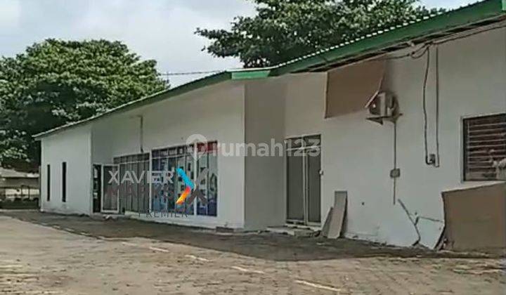 Ruang Usaha Depan Pakuwon Mall Lokasi Premium Di Jl. Ring Road Utara Yogyakarta Dn977  1