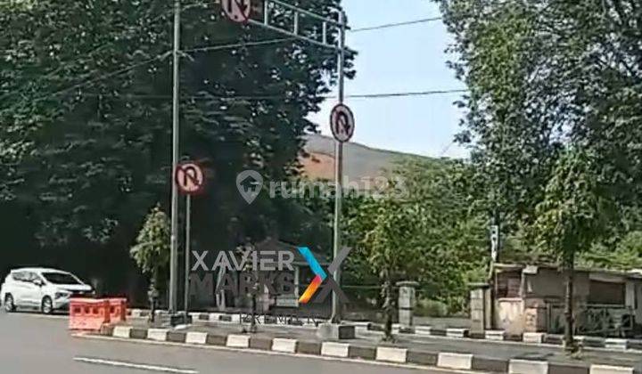 Ruang Usaha Depan Pakuwon Mall Lokasi Premium Di Jl. Ring Road Utara Yogyakarta Dn977  2