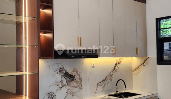 New American Style Concept House in the Oma Campus Area, Dau Malang 2