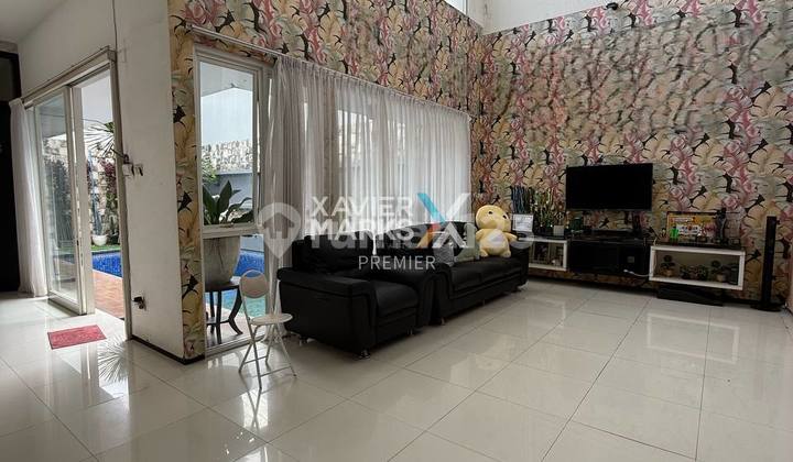 Rumah Furnished Plus Private Pool di Boulevard Cluster Golf, Kota Araya Malang 2