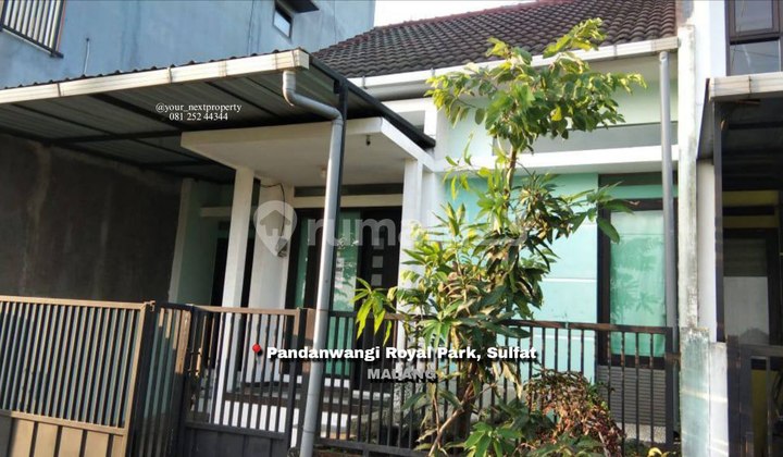 House in Pandanwangi Royal Park Housing Estate, Sulfat, Blimbing, Malang.