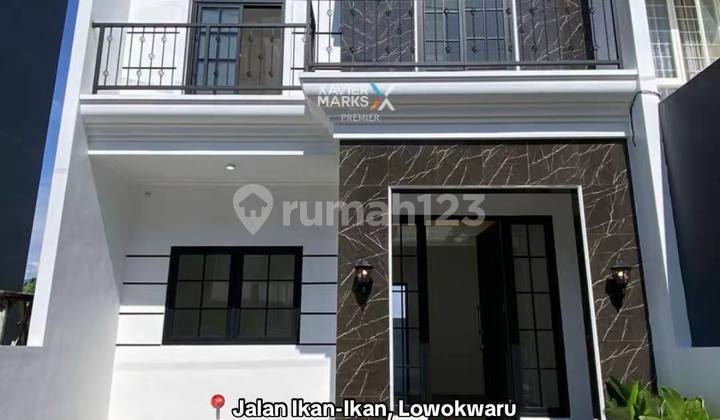 Rumah American Classic Siap Huni di Ikan Ikan Lowokwaru Malang