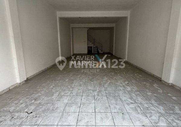 Ruko Lebar Lokasi Di Poros Jalan Ahmad Yani Utara Blimbing Malang Ruko Lebar Lokasi Di Poros Jalan Ahmad Yani Utara Blimbing Malang