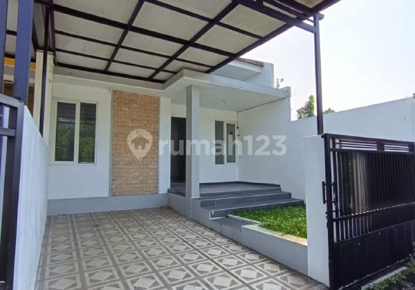 Rumah Minimalis Di Perum Banjararum Land Singosari Malang(DN2075) 2