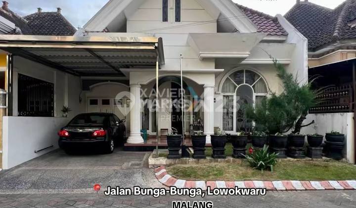 Well-Maintained House in Private Cluster Jalan Bunga-Bunga Lowokwaru Malang Well-Maintained House in Private Cluster Jalan Bunga-Bunga Lowokwaru Malang