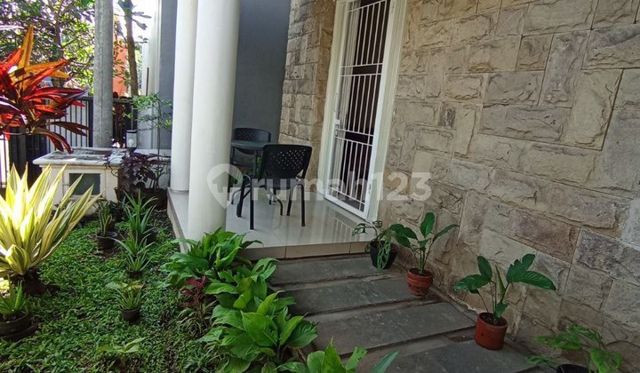 2-Story House Fully Furnished Nice in Dieng Atas, Dau Malang 2