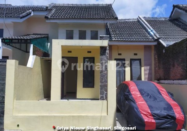 Rumah Di Perumahan Griya Nieuw Singhasari Singosari Malang(DN1943 1