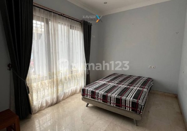 Premium Quality Modern House Fully Furnished in Blimbing Malang 2