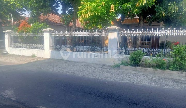 Rumah Plus Tanah Luas di Jalan Banjaran, Pusat Kota Kediri 2