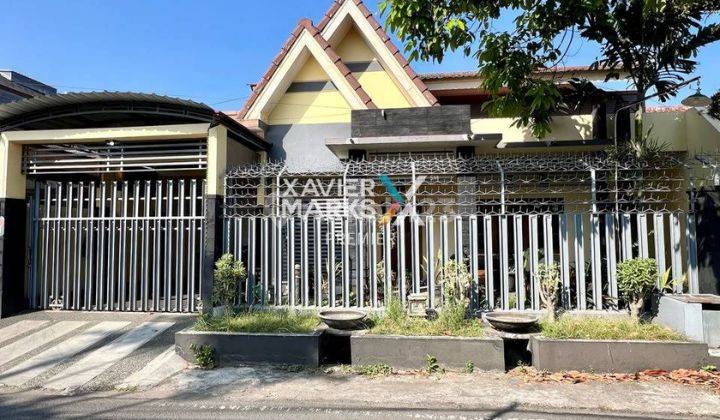 Rumah Klasik Terawat Di Jalan Bunga-Bunga Lowokwaru Malang(DN1193 1