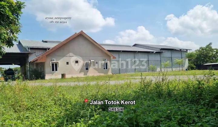 Lahan Plus Gudang Lokasi Dekat Simpang Lima Gumul di Jalan Raya Totok Kerot Kabupaten Kediri