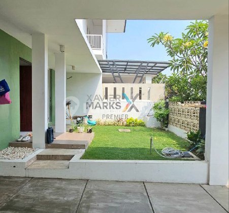 Modern Minimalist House in Good Condition at Greenwood Araya, Malang 2