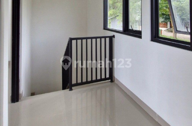 Rumah Baru 2 Lantai Minimalis Desain Modern di Batu Panorama Batu 2