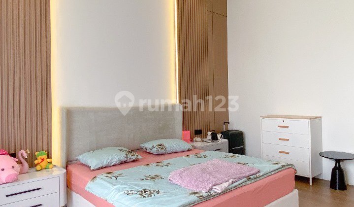 Villa Baru Super Mewah Desain Tropical Modern di Oro-Oro Ombo Batu 2