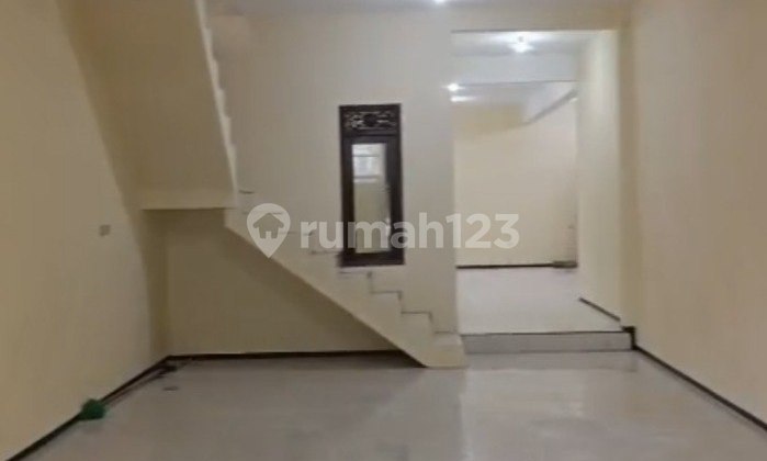 Ready-to-Use Shop House on the Main Road Side in Sawojajar, Malang 2