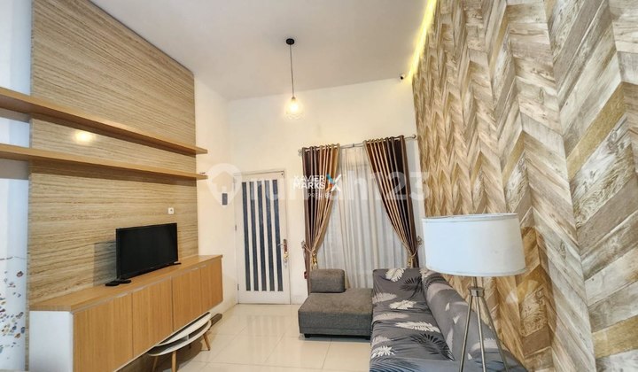Rumah Modern 3 Lantai+Rooftop di Dinoyo Royal Park Lowokwaru Malang 2