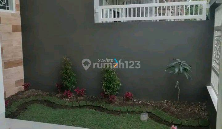 Rumah 2 Lantai Modern Di Graha Tlogomas, Lowokwaru Malang Dn1345  2