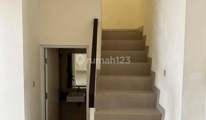 Rumah Sangat Bagus Minimalis 4+1  1