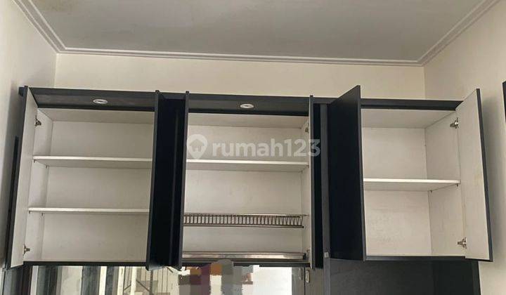 Di Sewakan Rumah Green Village 2kamar Tidur Buruan  2