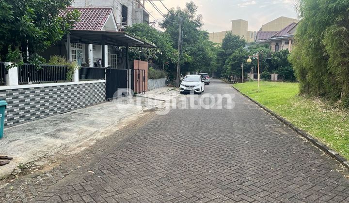 Rumah depan taman (jarang ada) di villa melati mas serpong 2