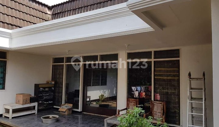 ‼️AFFORDABLE PRICE‼️ Move-in Ready House Located on Jalan Raya Kutisari Indah, Surabaya 2