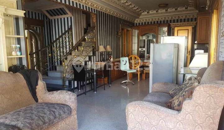 ‼️Quick Sale‼️ Spacious House, Land Included, Ready to Occupy in Regency 21 Housing Complex, Jl. Arief Rahman Hakim, Sukolilo, Surabaya 2