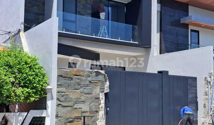 ‼️STRATEGIC LOCATION‼️ New House in Grees Manyar Jaya, Surabaya 2