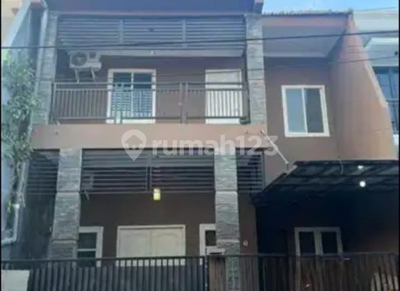 Disewakan Rumah Pusat Kota di Pucang Anom Kertajaya Surabaya 2