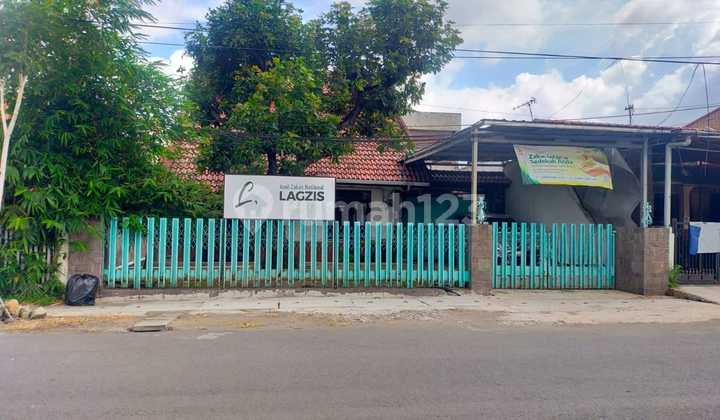 Dijual Rumah Hitung Tanah Lokasi Raya Gayungsari Surabaya Selatan Dijual Rumah Hitung Tanah Lokasi Raya Gayungsari Surabaya Selatan