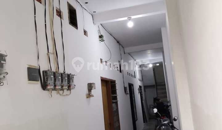 Cheap Sale, Newly Renovated Active Boarding House, Just a Step Away from UPN, Location in Gunung Anyar, East Surabaya. 2