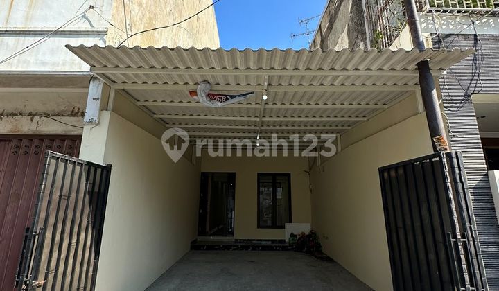 New 2-Story House in a Strategic Location at Gembong Kapasan, Surabaya 2