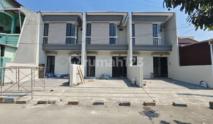 ‼️Selangkah Merr‼️ Rumah Minimalis Modern Murah Baru Gress di Kedung Baruk Rungkut Surabaya 2