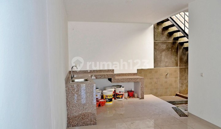 Rumah Baru Gress Minimalis Modern Siap Huni Lokasi Gayungsari Barat Surabaya Selatan 2