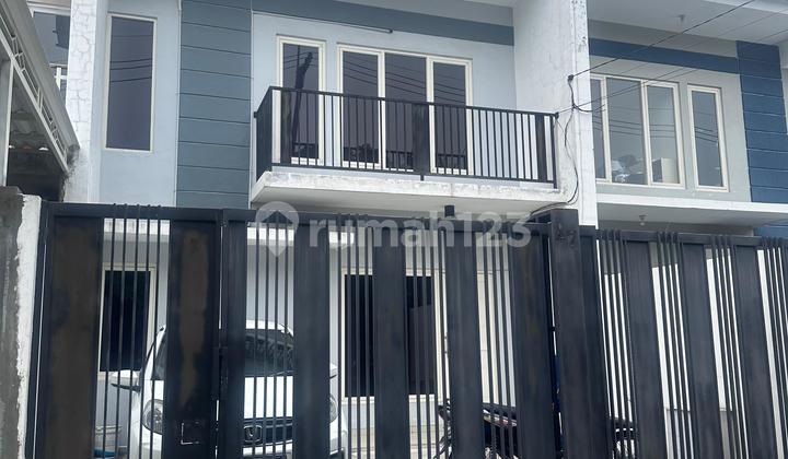 ‼️QUICK SALE‼️ Fully Renovated Furnished House in Green Mansion Regency Lontar West Surabaya 2