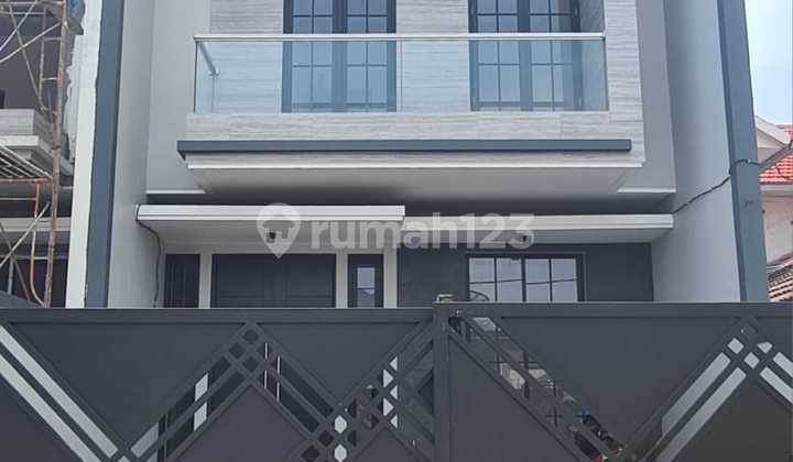 Rumah Baru Gress Lokasi Strategis di Manyar Kertoadi Sukolilo Surabaya