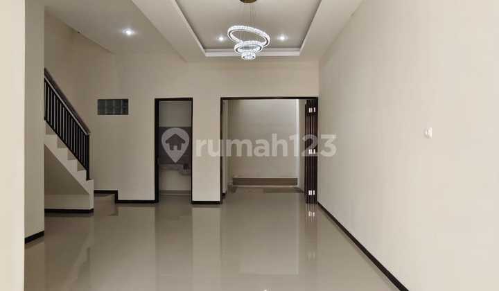 ‼️LAST UNIT‼️ Rumah Baru Minimalis Modern Siap Huni dekat Merr Sukolilo Surabaya Timur 2