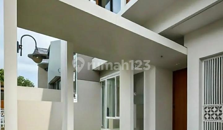 House, 2 Floors, Freehold Title, in Intercon, 2