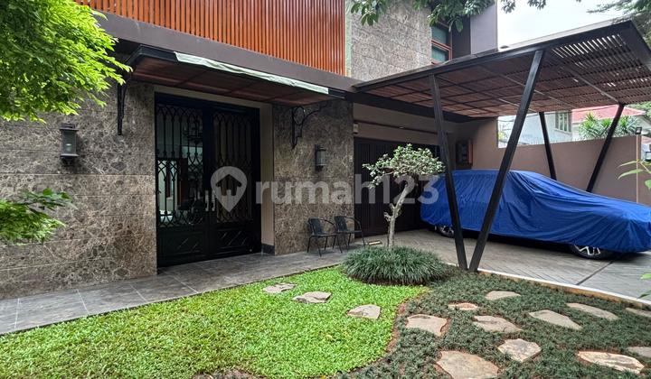 Rumah 2 Lantai Di Kuningan, Jakarta Pusat Rumah 2 Lantai Di Kuningan, Jakarta Pusat