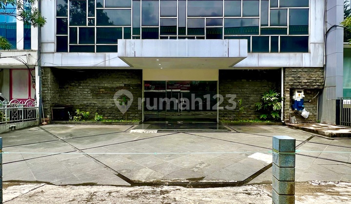 For Sale or For Rent Ready-to-Use Building in Wolter Kebayoran Baru For Sale or For Rent Ready-to-Use Building in Wolter Kebayoran Baru
