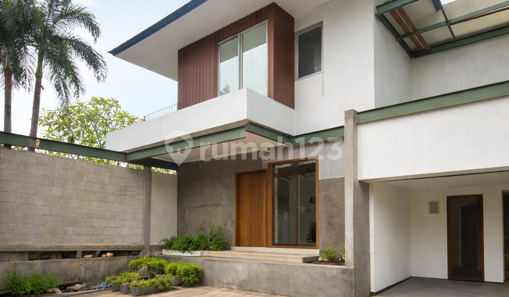 New House for Sale in Pondok Indah with Swimming Pool