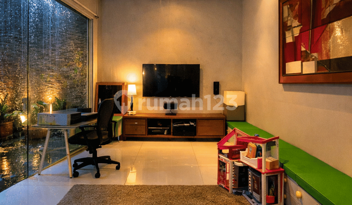 Jual Rumah Bagus Siap Huni Dalam Komplek Akses Lebar 2