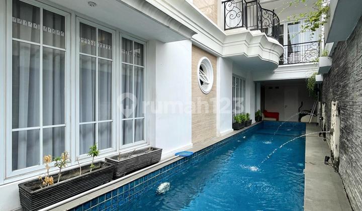 Rumah 2 lantai di Tebet, Jakarta Selatan Rumah 2 lantai di Tebet, Jakarta Selatan