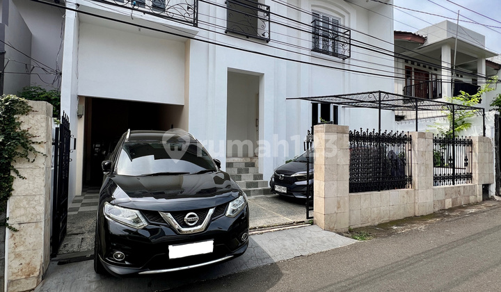Rumah 2 Lantai di Kebayoran Baru, Senopati Area, Jakarta Selatan